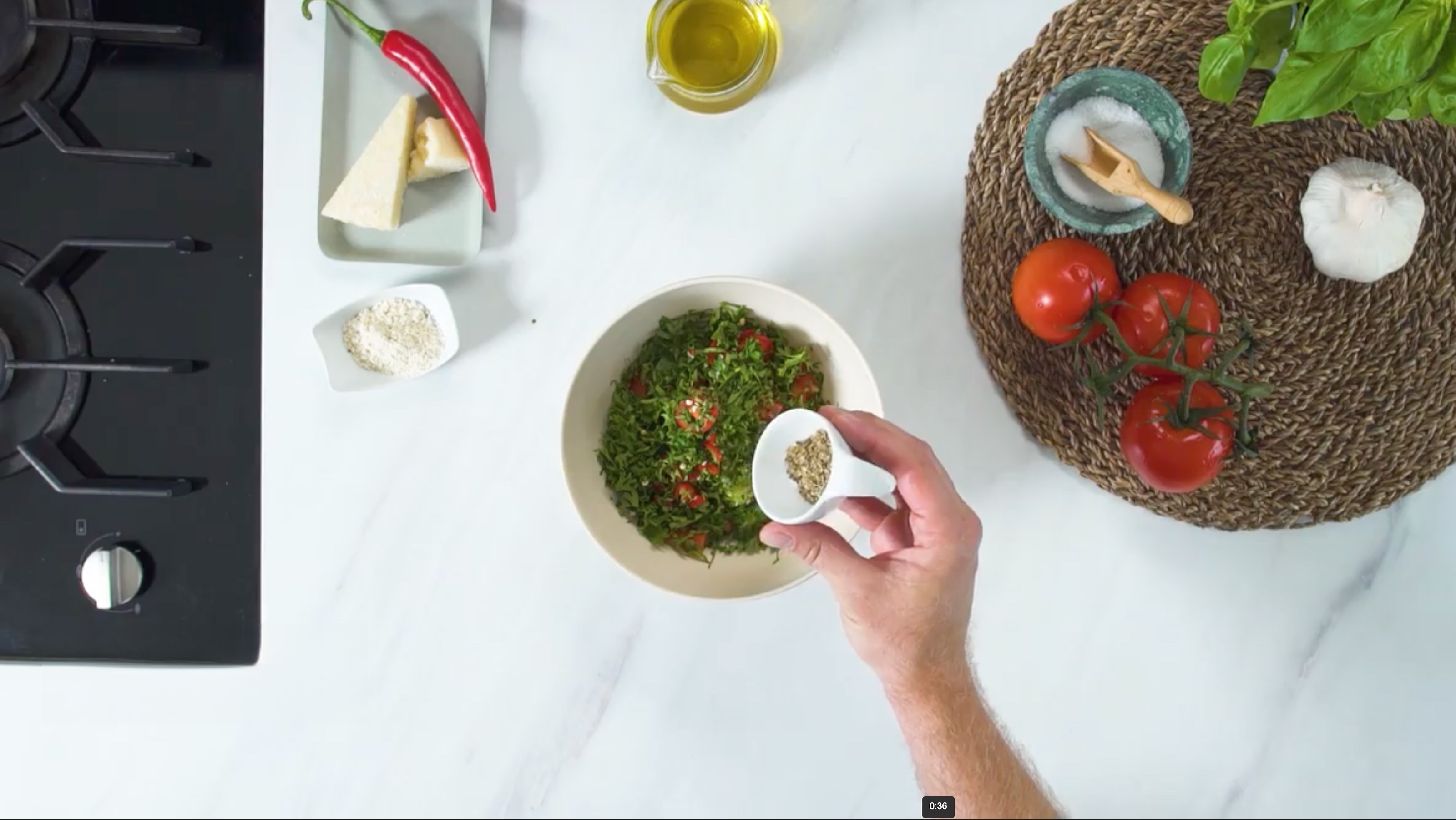 Topf mit kassen Spaghetti drin